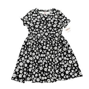 Fabkids Girl's Basic Fit and Flare Dandelion Dress in Black, Size M​​​​